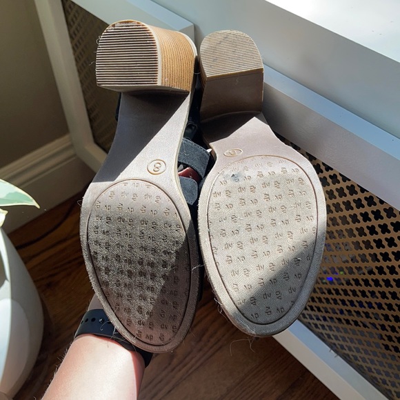 Dolce Vita Heeled Sandles - Picture 3 of 3